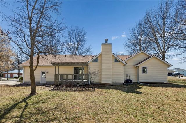 204 W 1st Street, Garden City, MO 64747