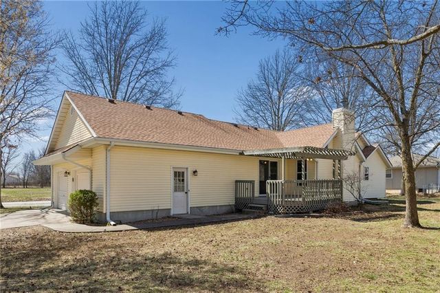 204 W 1st Street, Garden City, MO 64747