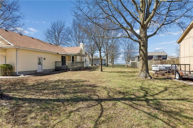 204 W 1st Street, Garden City, MO 64747