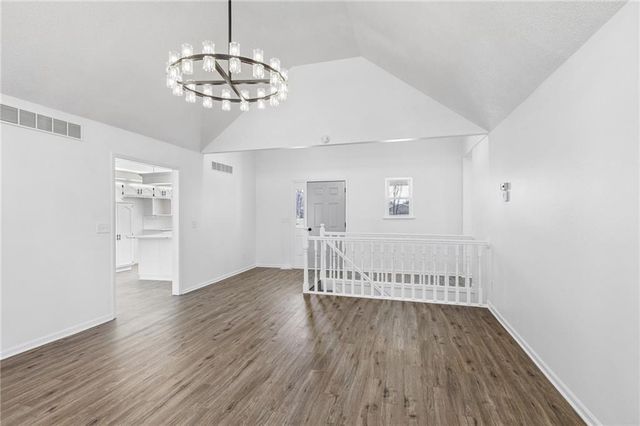 204 W 1st Street, Garden City, MO 64747