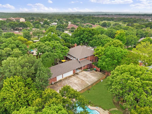 3833 Montecito Drive, Denton, TX 76205