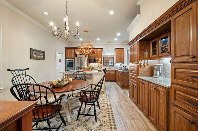 3833 Montecito Drive, Denton, TX 76205