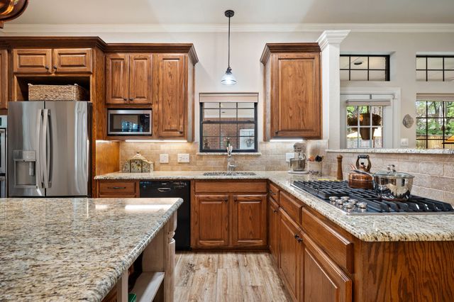 3833 Montecito Drive, Denton, TX 76205