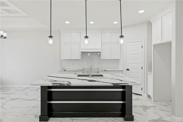 12713 37th Lane, Mcallen, TX 78504