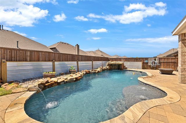 1708 Settlement Way, Aubrey, TX 76227