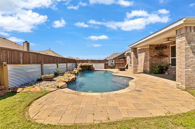 1708 Settlement Way, Aubrey, TX 76227