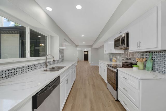 4213 Huckleberry Drive, Fort Worth, TX 76137