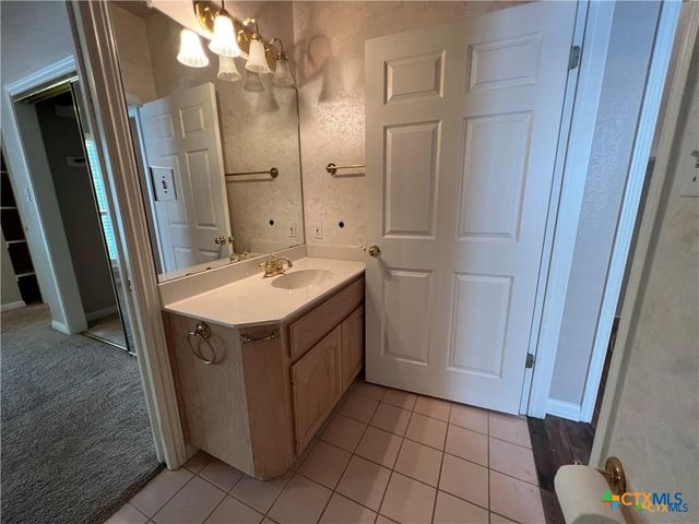 742 W San Antonio Street, San Marcos, TX 78666