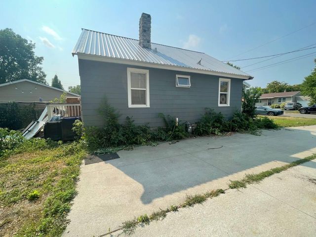 1205 3RD Avenue S, Moorhead, MN 56560