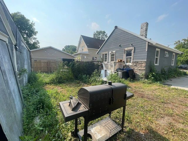 1205 3RD Avenue S, Moorhead, MN 56560