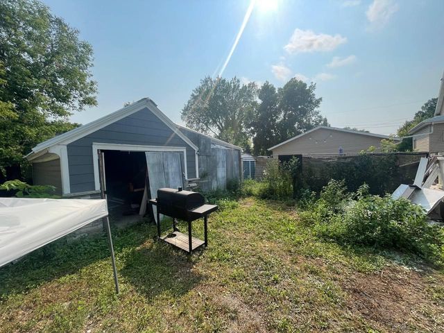 1205 3RD Avenue S, Moorhead, MN 56560
