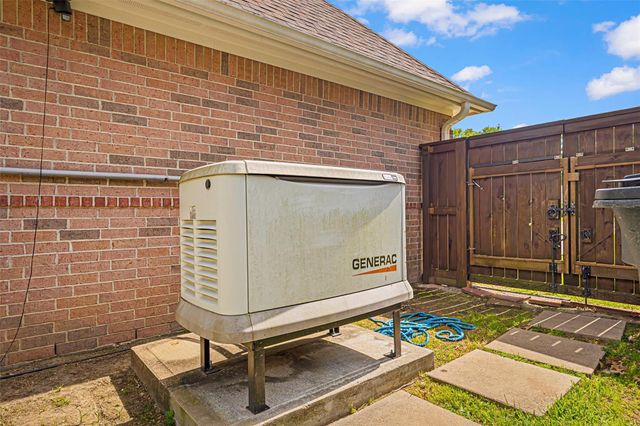 910 Apollo Street, New Caney, TX 77357