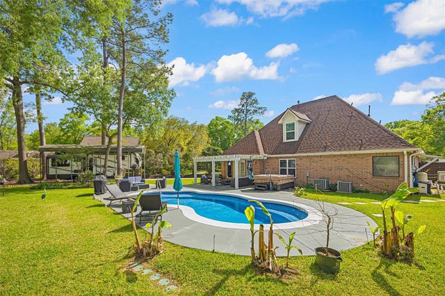 910 Apollo Street, New Caney, TX 77357