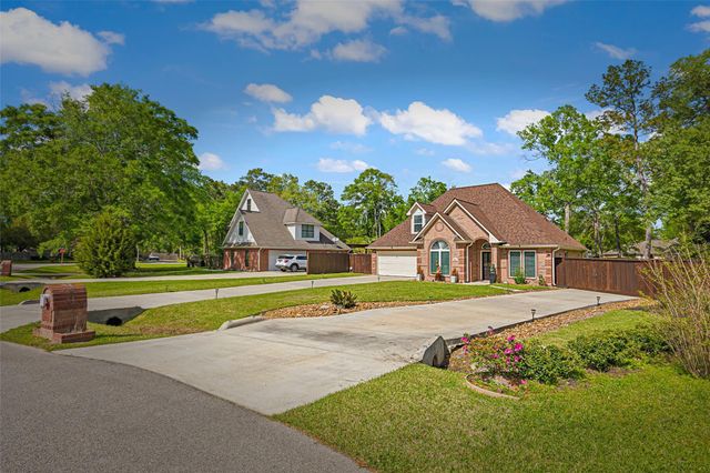 910 Apollo Street, New Caney, TX 77357