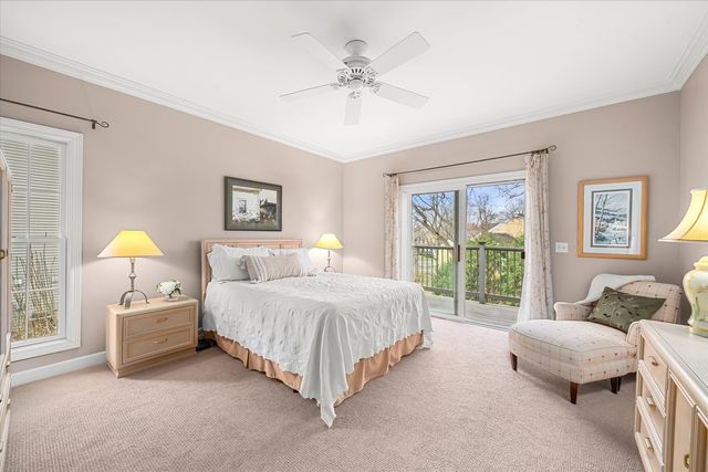 359 Johnson Woods Drive, Batavia, IL 60510