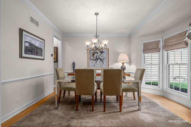 359 Johnson Woods Drive, Batavia, IL 60510