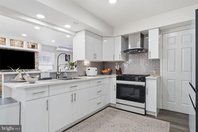 3204 ETHAN ALLEN CT, Bensalem, PA 19020