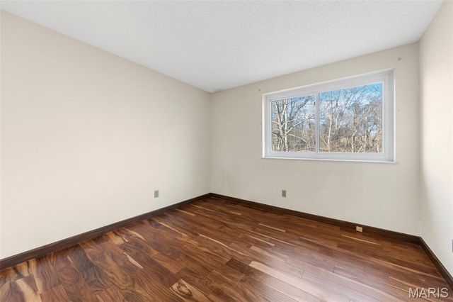 13112 Royal Pines Drive, St Louis, MO 63146