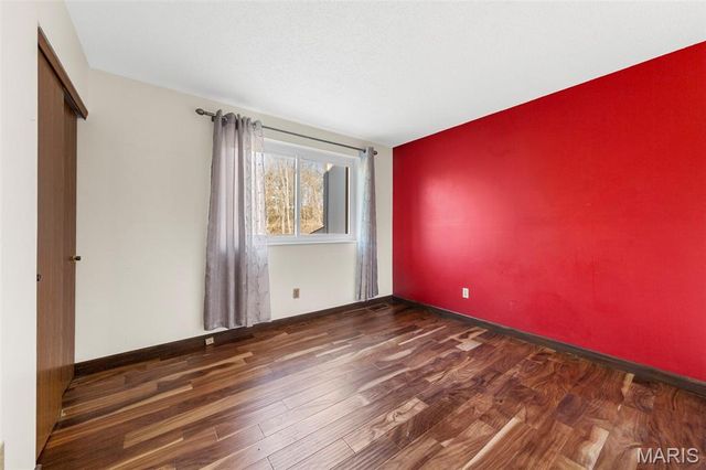 13112 Royal Pines Drive, St Louis, MO 63146