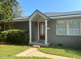 121 Oak Crest Drive, Lafayette, LA 70503