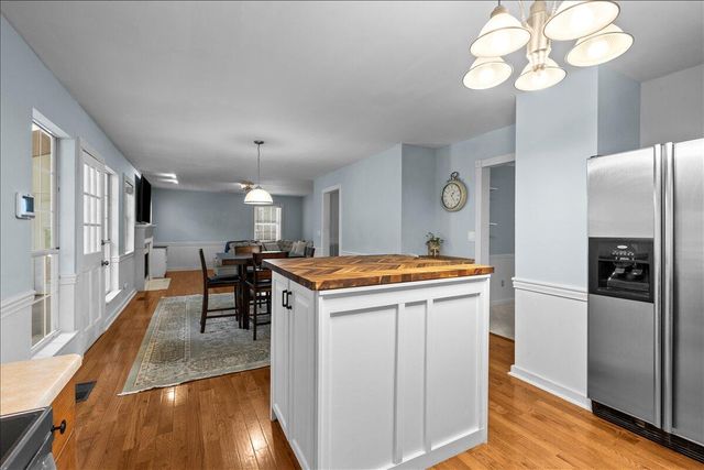 421 Golden Oaks Drive, Hixson, TN 37343