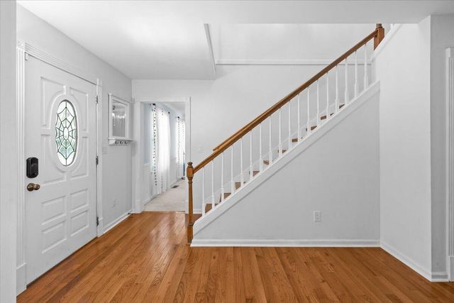 421 Golden Oaks Drive, Hixson, TN 37343