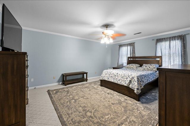 421 Golden Oaks Drive, Hixson, TN 37343