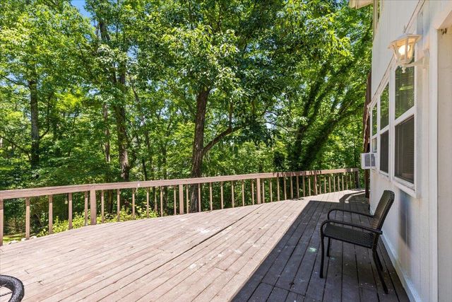 421 Golden Oaks Drive, Hixson, TN 37343