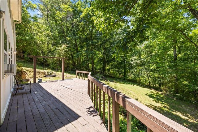 421 Golden Oaks Drive, Hixson, TN 37343
