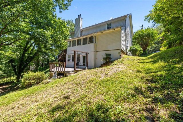 421 Golden Oaks Drive, Hixson, TN 37343
