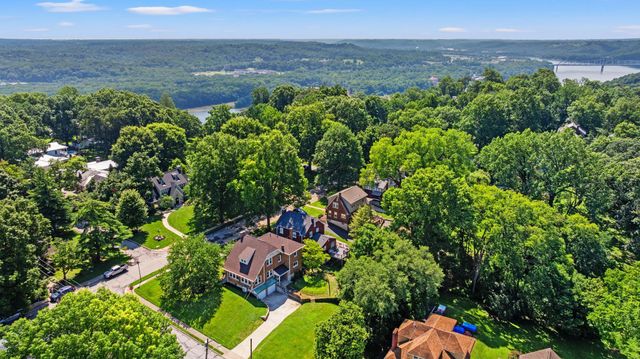 5 S Shaw Lane, Fort Thomas, KY 41075