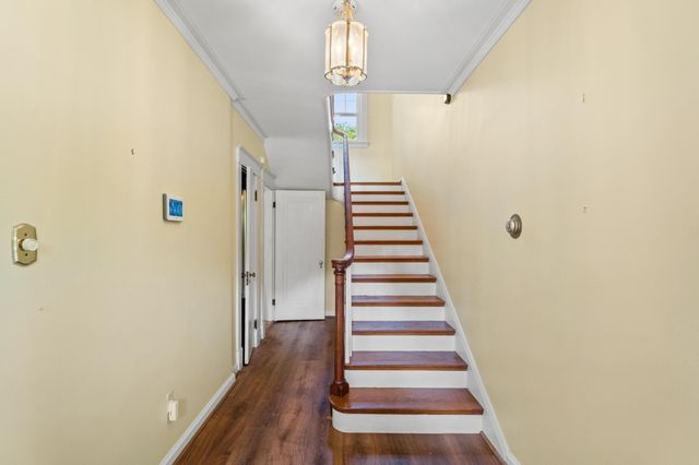 5 S Shaw Lane, Fort Thomas, KY 41075