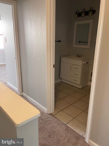 1810 N CHAPEL ST, Baltimore, MD 21213