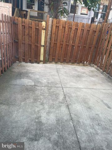 1810 N CHAPEL ST, Baltimore, MD 21213