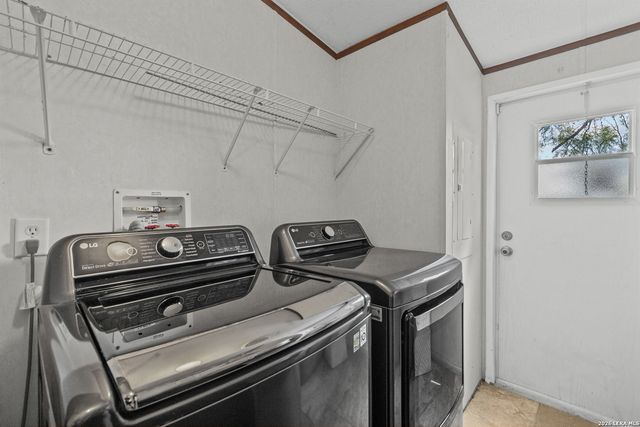157 County Road 5635, Castroville, TX 78009