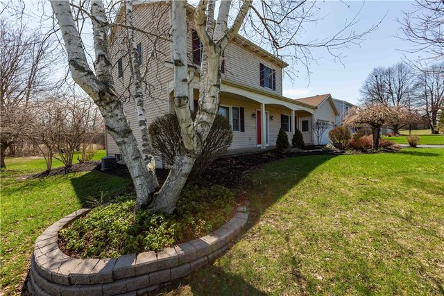 1285 Centennial Drive, Ontario, NY 14519