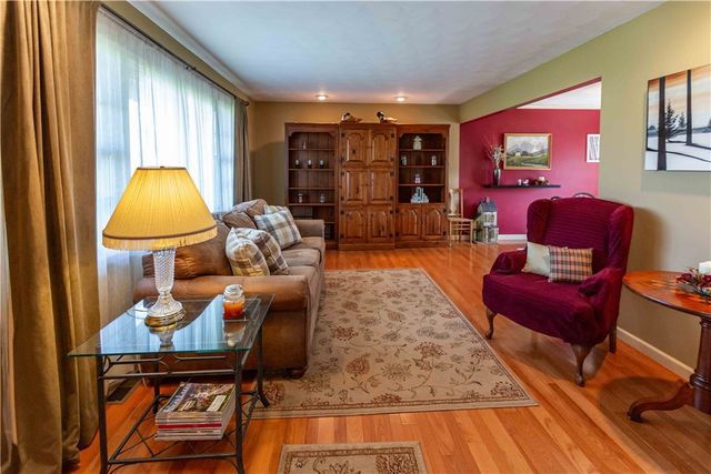 1285 Centennial Drive, Ontario, NY 14519