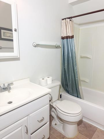 108 Sandtrap Road, Summerville, SC 29483