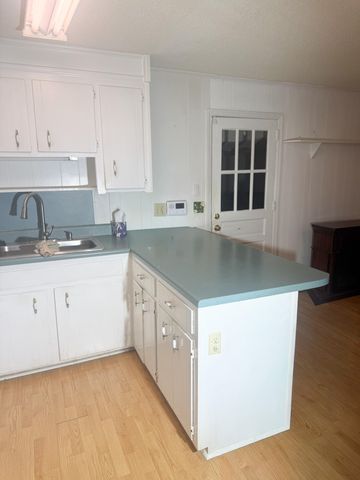 108 Sandtrap Road, Summerville, SC 29483