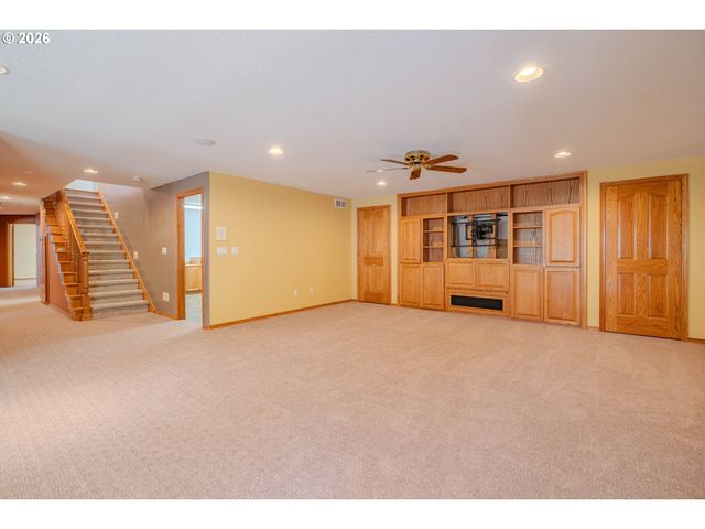 10800 Nw 13TH Pl, Vancouver, WA 98685