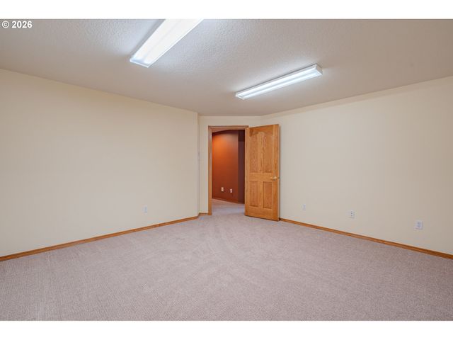 10800 Nw 13TH Pl, Vancouver, WA 98685