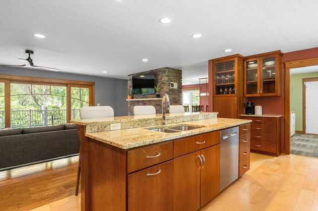 706 23rd Street SW, Austin, MN 55912