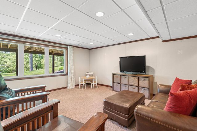 706 23rd Street SW, Austin, MN 55912