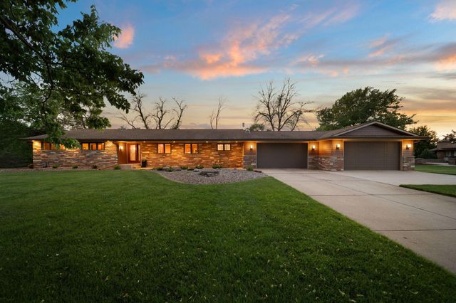 706 23rd Street SW, Austin, MN 55912
