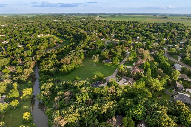 706 23rd Street SW, Austin, MN 55912
