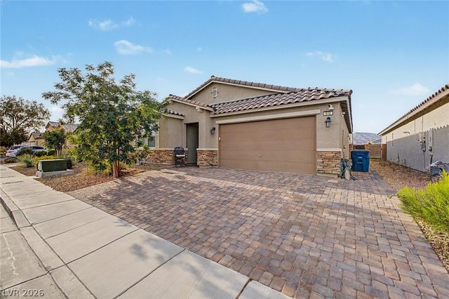 512 Shimmering Sands Avenue, North Las Vegas, NV 89031