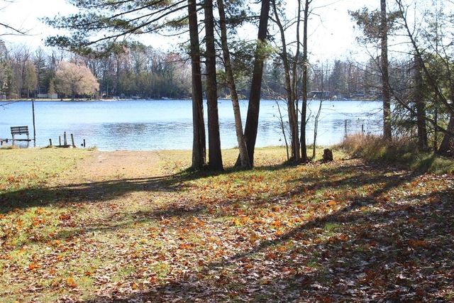 2809 Hayes Road, Harrison, MI 48625