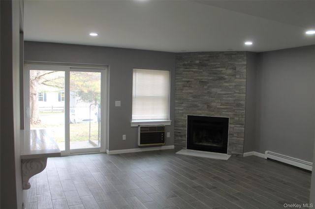 12 Lexington Hill 7, Harriman, NY 10926