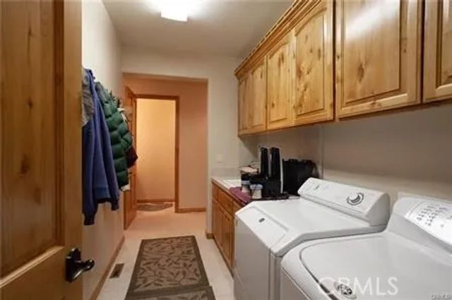 1186 Alameda Ct, Big Bear, CA 92314