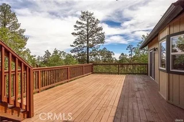 1186 Alameda Ct, Big Bear, CA 92314